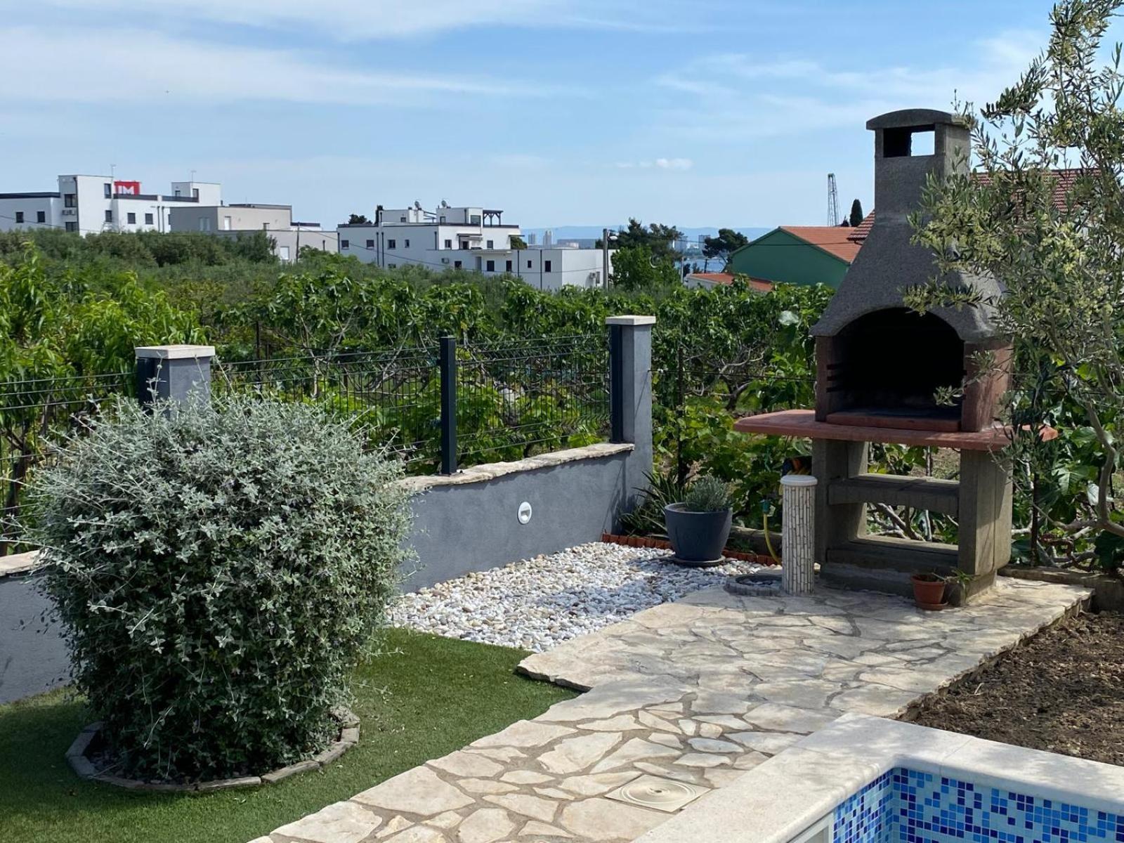Villa Fidelissima Kastela Exterior photo
